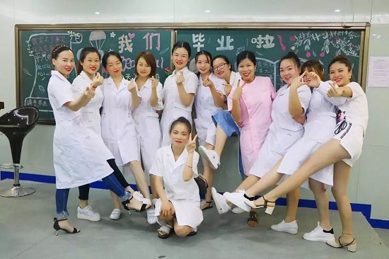 鱼佳丽
